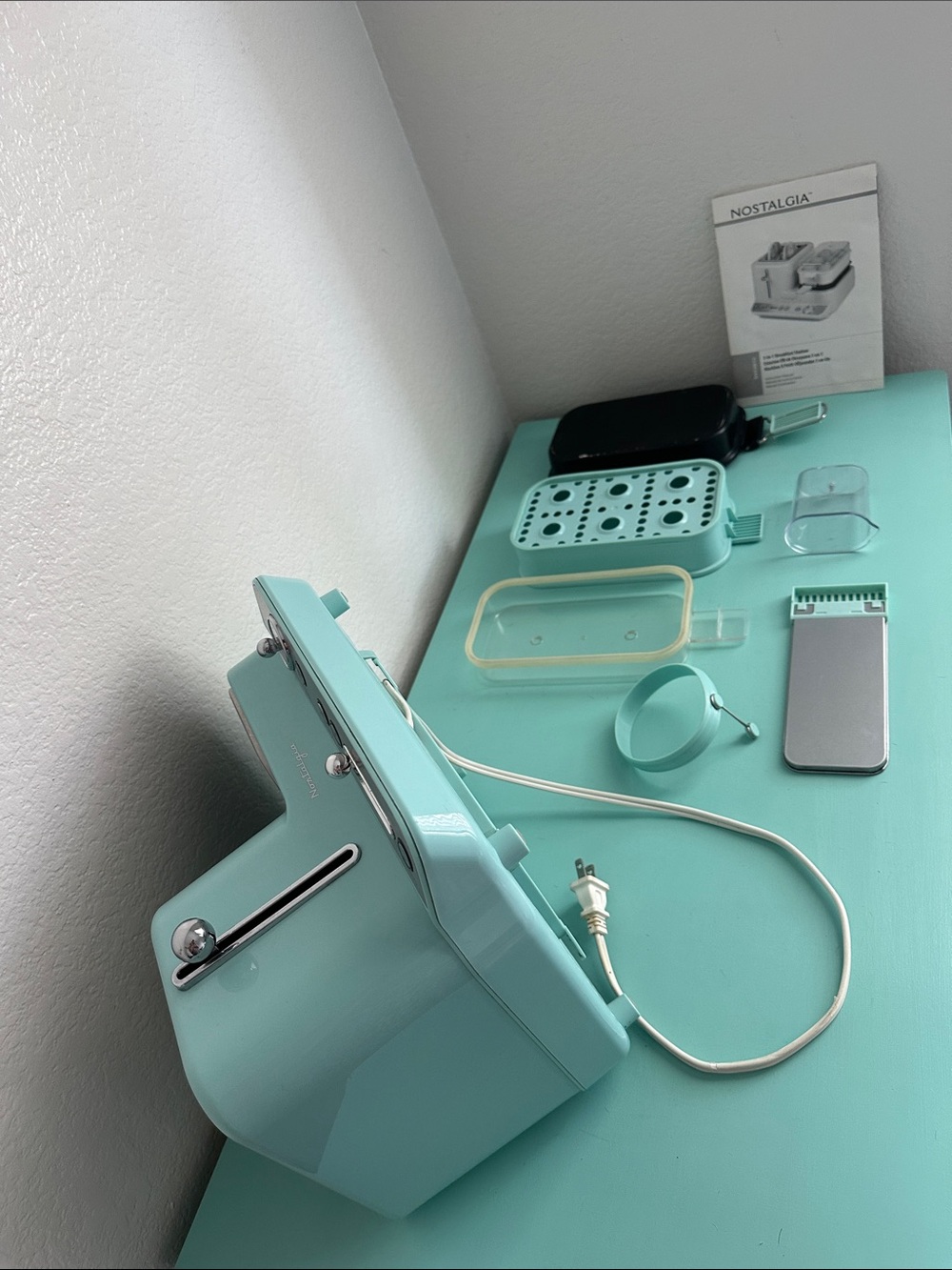 Nostalgia Classic Retro 3-in-1 Breakfast Station used, great condition. - Picture 8 of 17